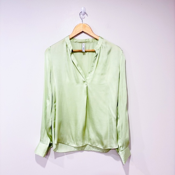 MANGO Mandarin-collar satin light green blouse - Picture 2 of 9